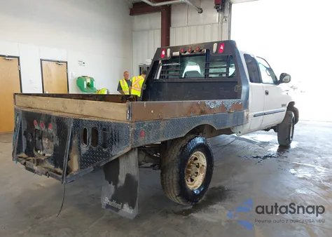 2002 Dodge Ram 2500 St from USA, damaged, VIN 3B7KF23C12M213788